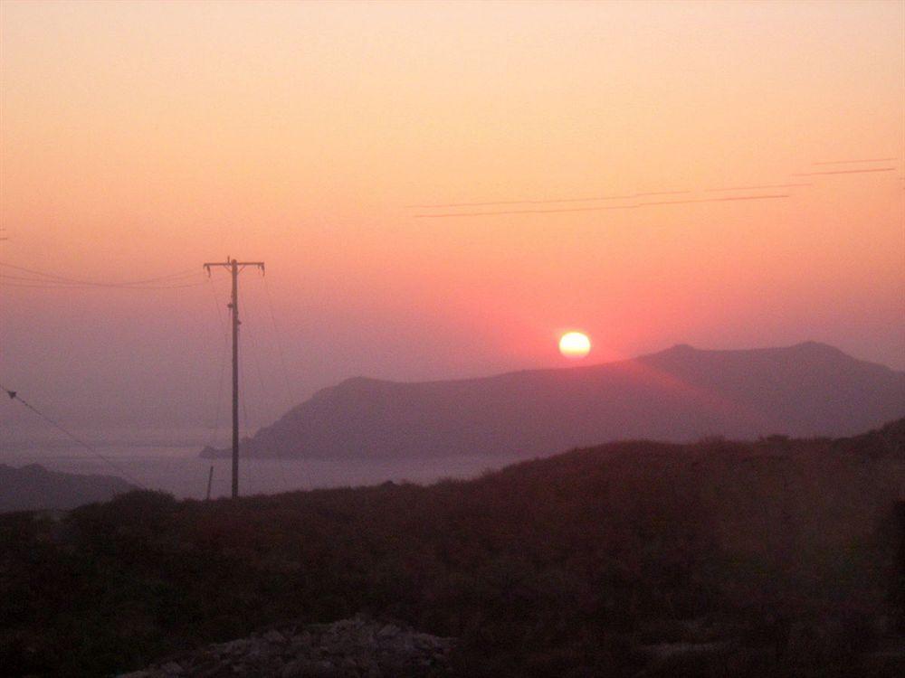 Zorbas Hotel Santorini Pýrgos Zewnętrze zdjęcie