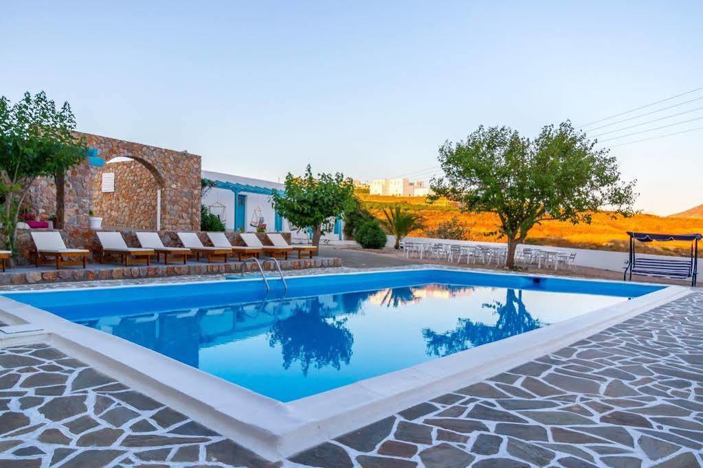Zorbas Hotel Santorini Pýrgos Zewnętrze zdjęcie