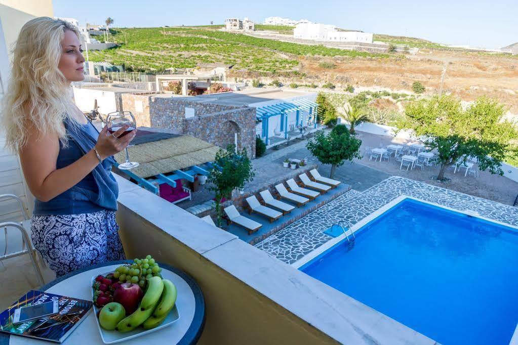Zorbas Hotel Santorini Pýrgos Zewnętrze zdjęcie